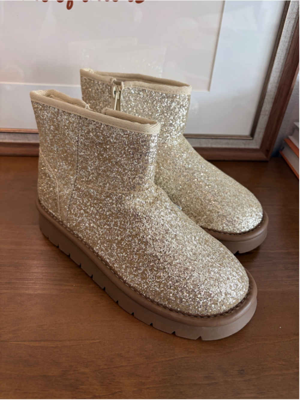 NWT Cat & Jack Honor Gold Glitter Youth Boots Size 3 - Picture 1 of 5